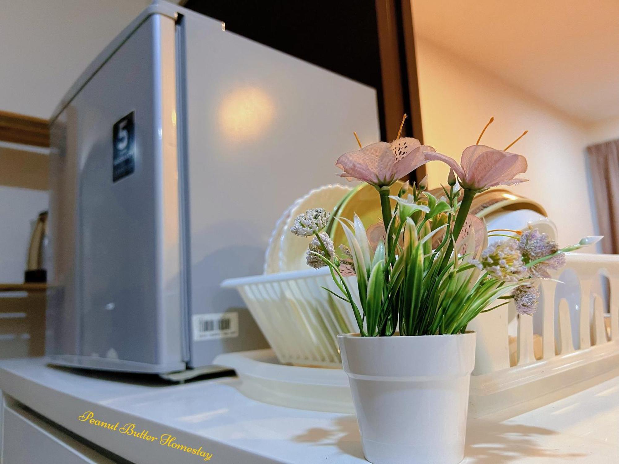 Peanut Butter Homestay #Trefoil Setia City Сетия Алам Екстериор снимка